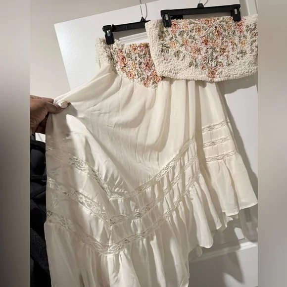 Free People Cream Maxi Skirt with Floral Embroidery - Picture 4 of 4